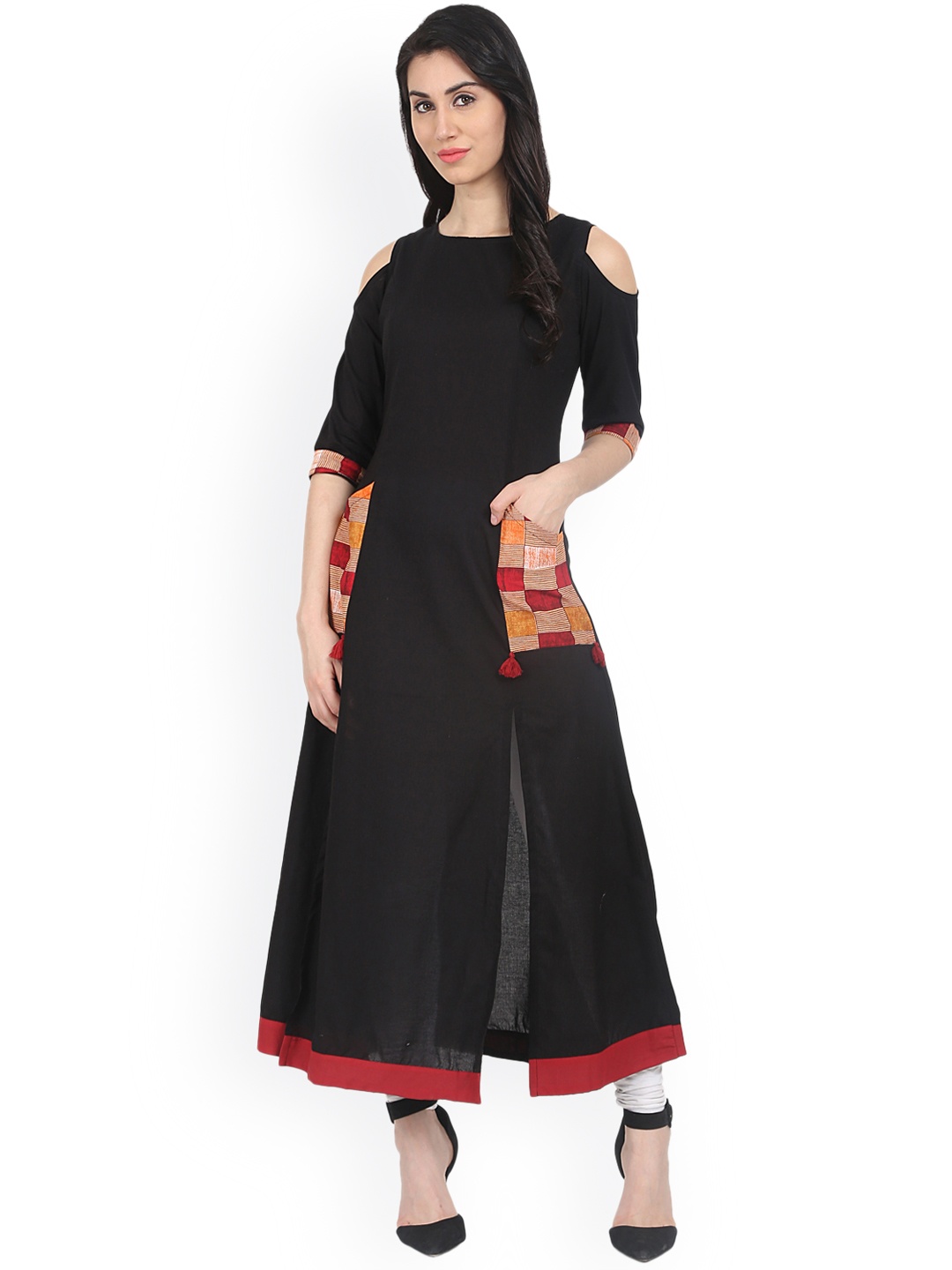 

Nayo Women Black Solid Anarkali Kurta