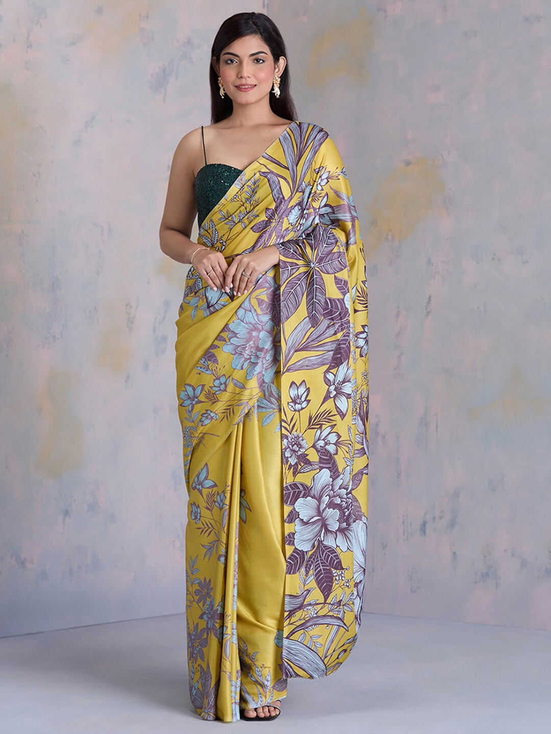 

navyasa by liva Floral Printed Liva Saree, Yellow