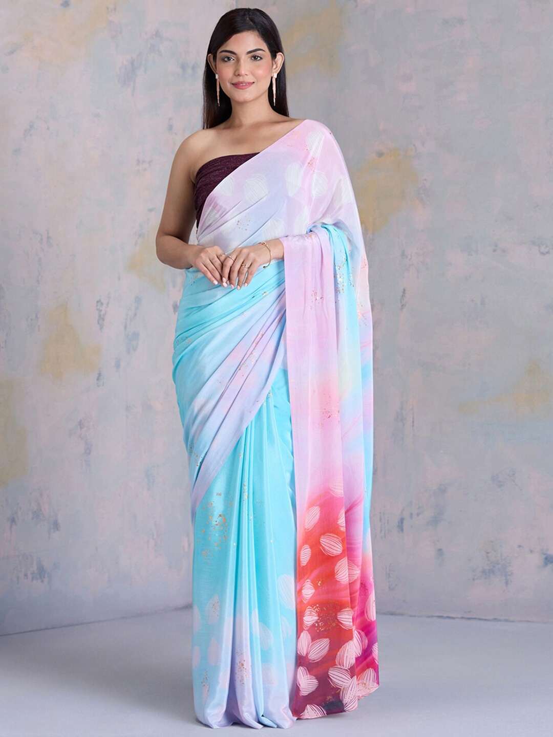 

navyasa by liva Floral Printed Liva Saree, Blue
