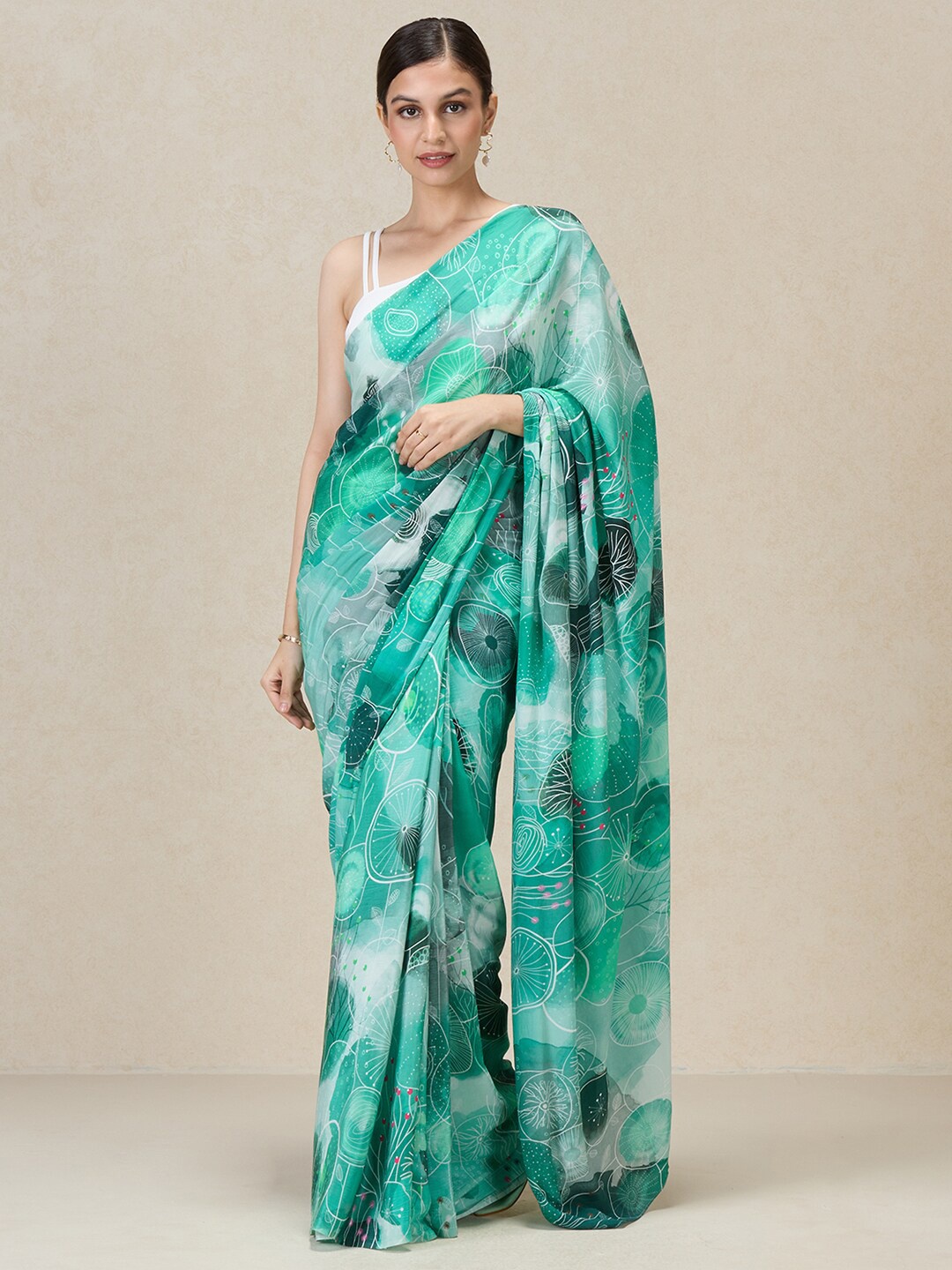 

navyasa by liva Floral Printed Liva Saree, Green