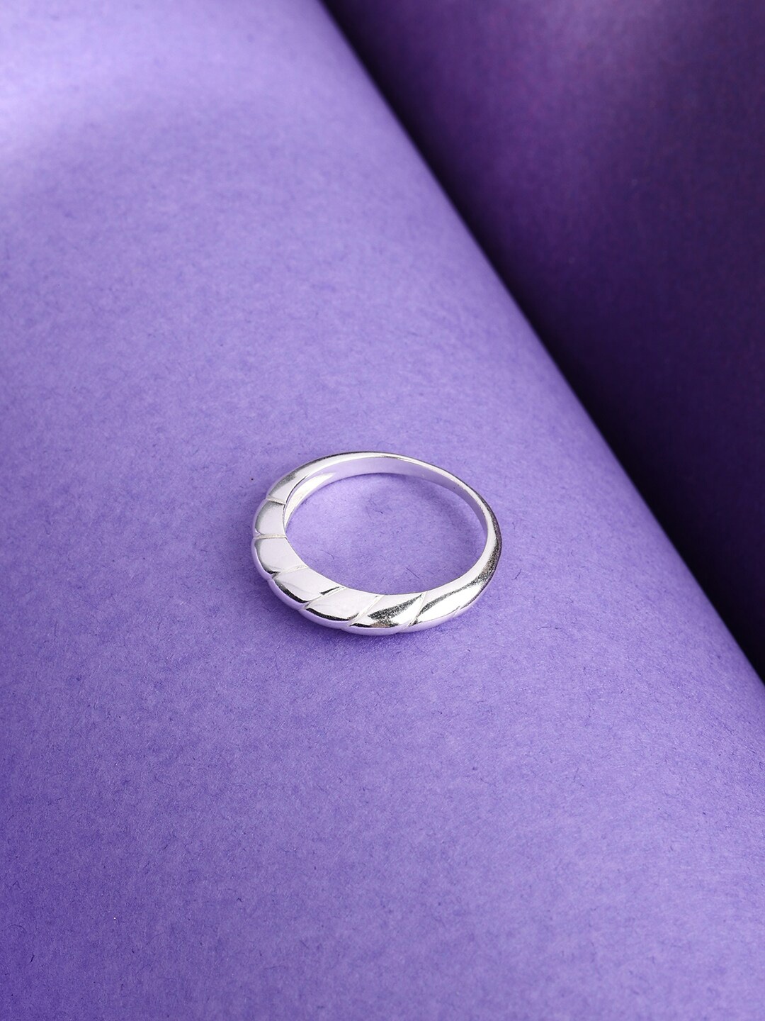 

Accessorize 925 Pure Sterling Silver Croissant Finger Ring