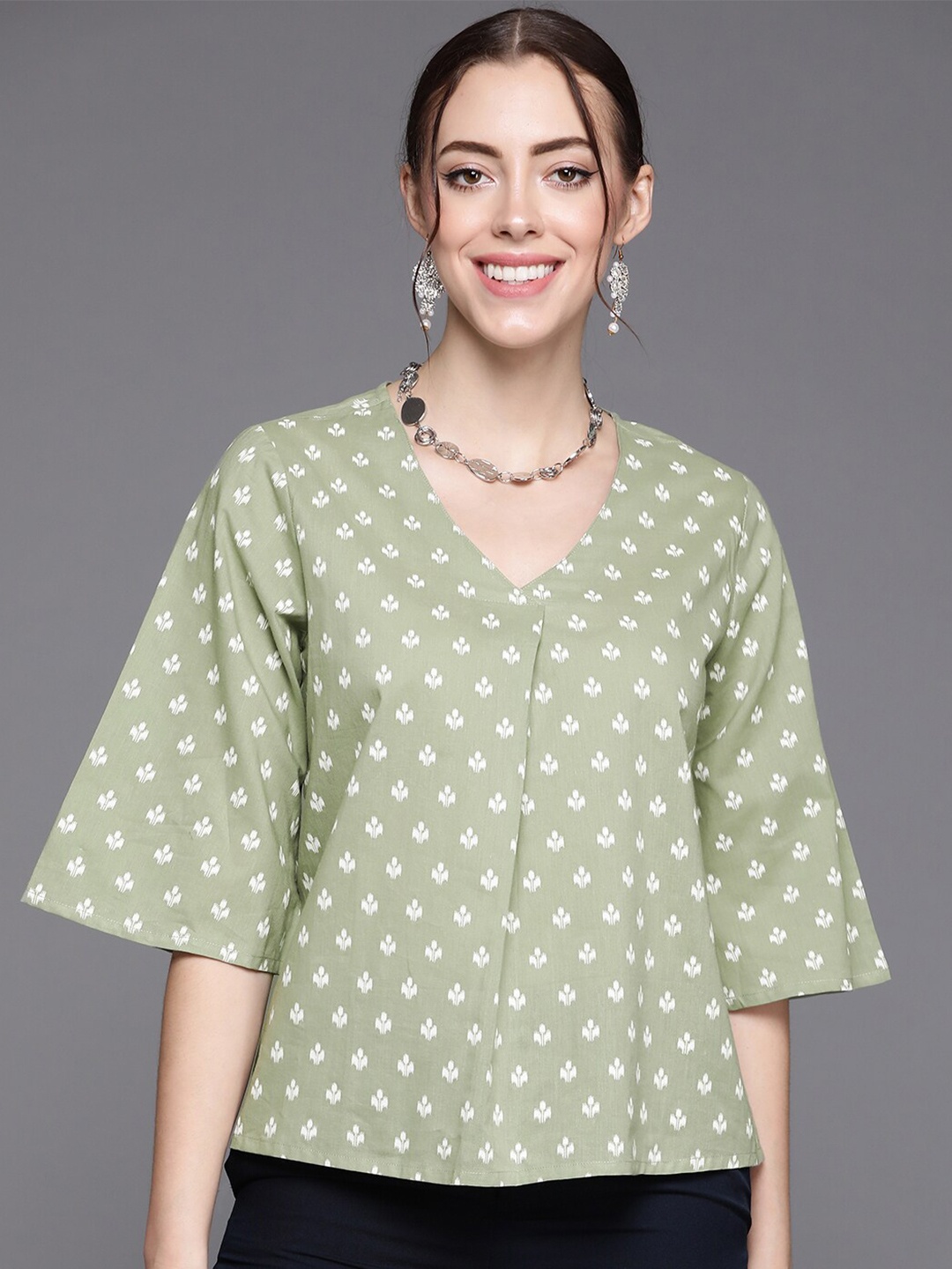 

Indo Era Ethnic Motifs Printed Regular Top, Green