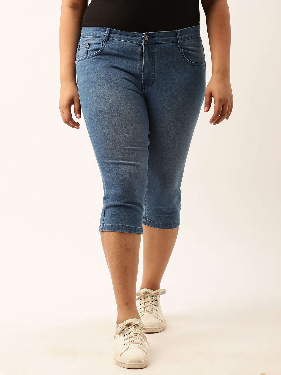 

Zola Plus Women Plus Size Mid-Rise Stretchable Denim Capris, Blue