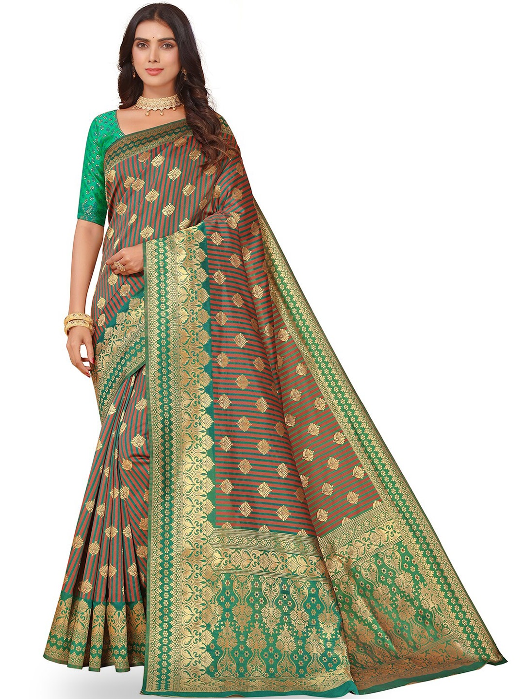 

Leeza Store Ethnic Motifs Woven Design Zari Art Silk Kanjeevaram Saree, Green