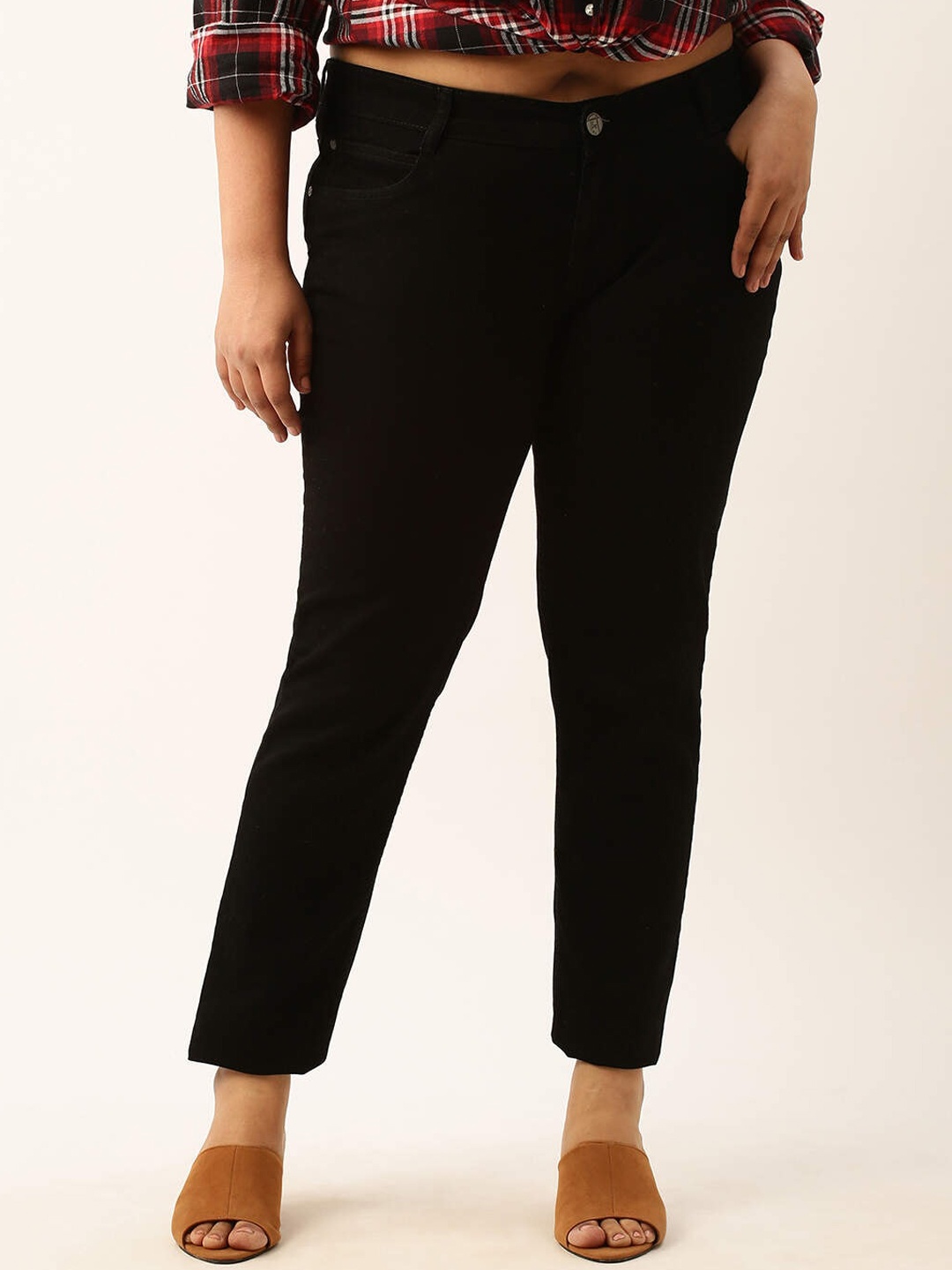 

Zola Plus Women Straight Fit Mid-Rise Clean Look Non Stretchable Cotton Jeans, Black