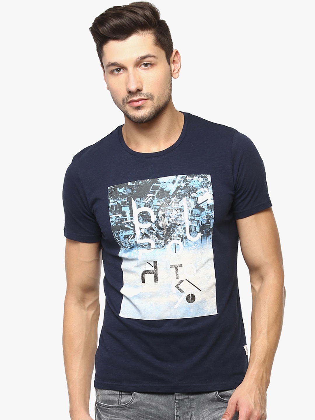 

Crimsoune Club Men Navy Blue Printed Round Neck T-shirt