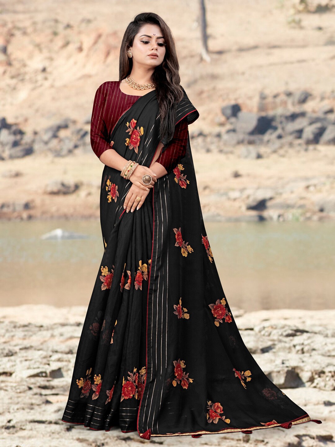 

Mitera Black Floral Printed Dabu Saree