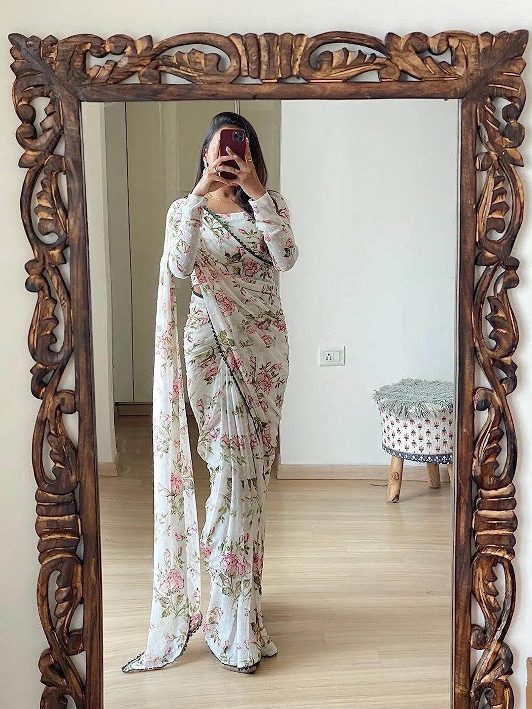 Mitera White Floral Printed Poly Georgette Saree