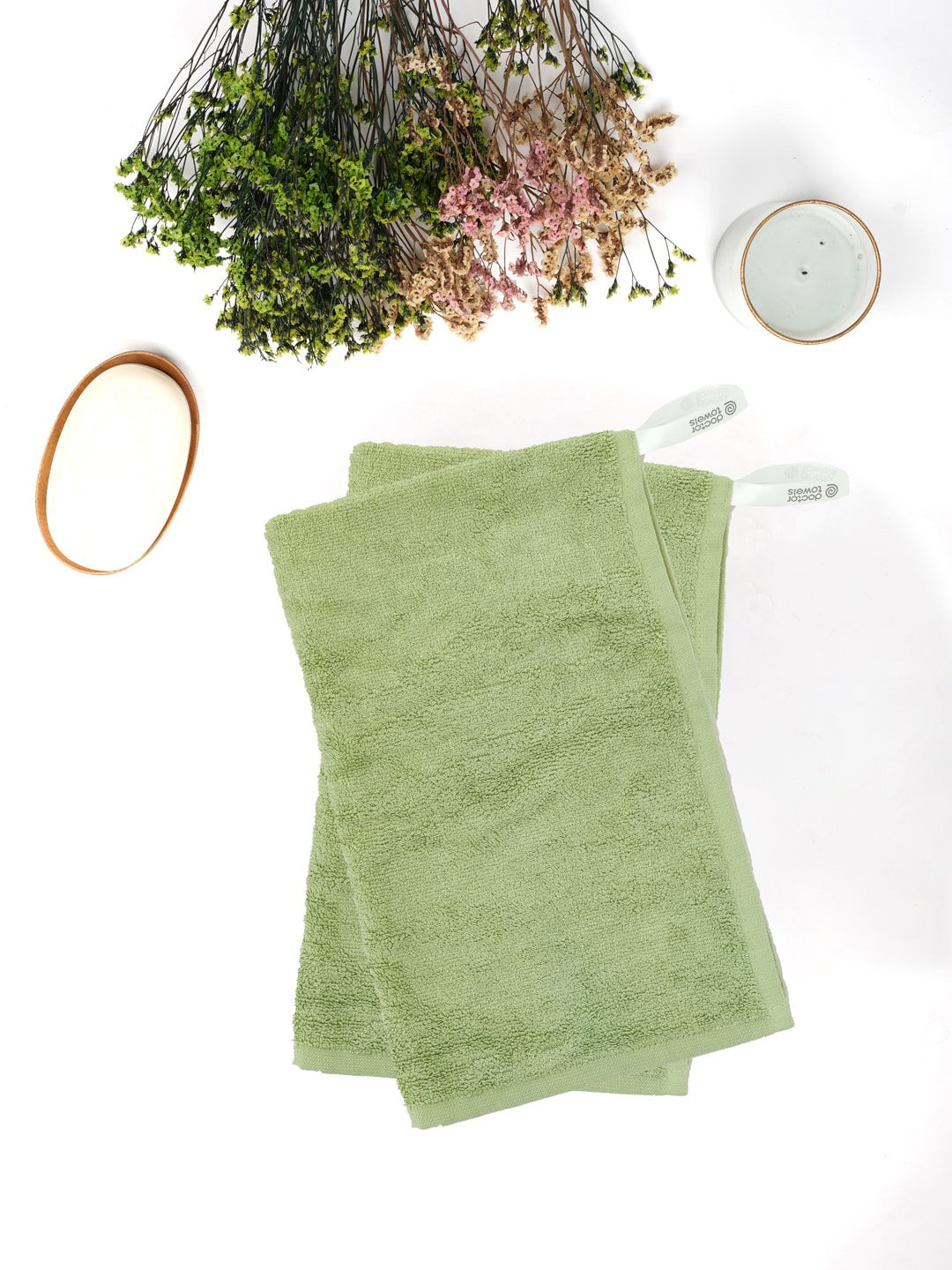 

Doctor Towels Candy Green 2-Pieces Breathable Banana Terry Hand Towels