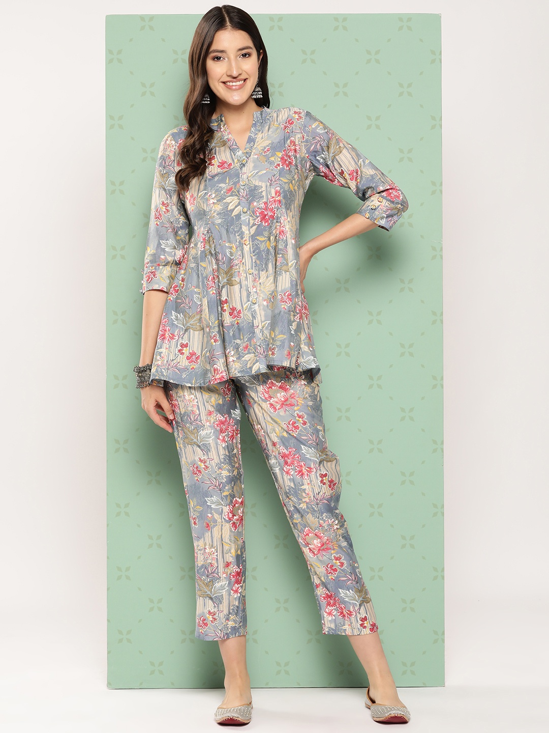 

Yufta Women Printed Top with Trousers, Grey