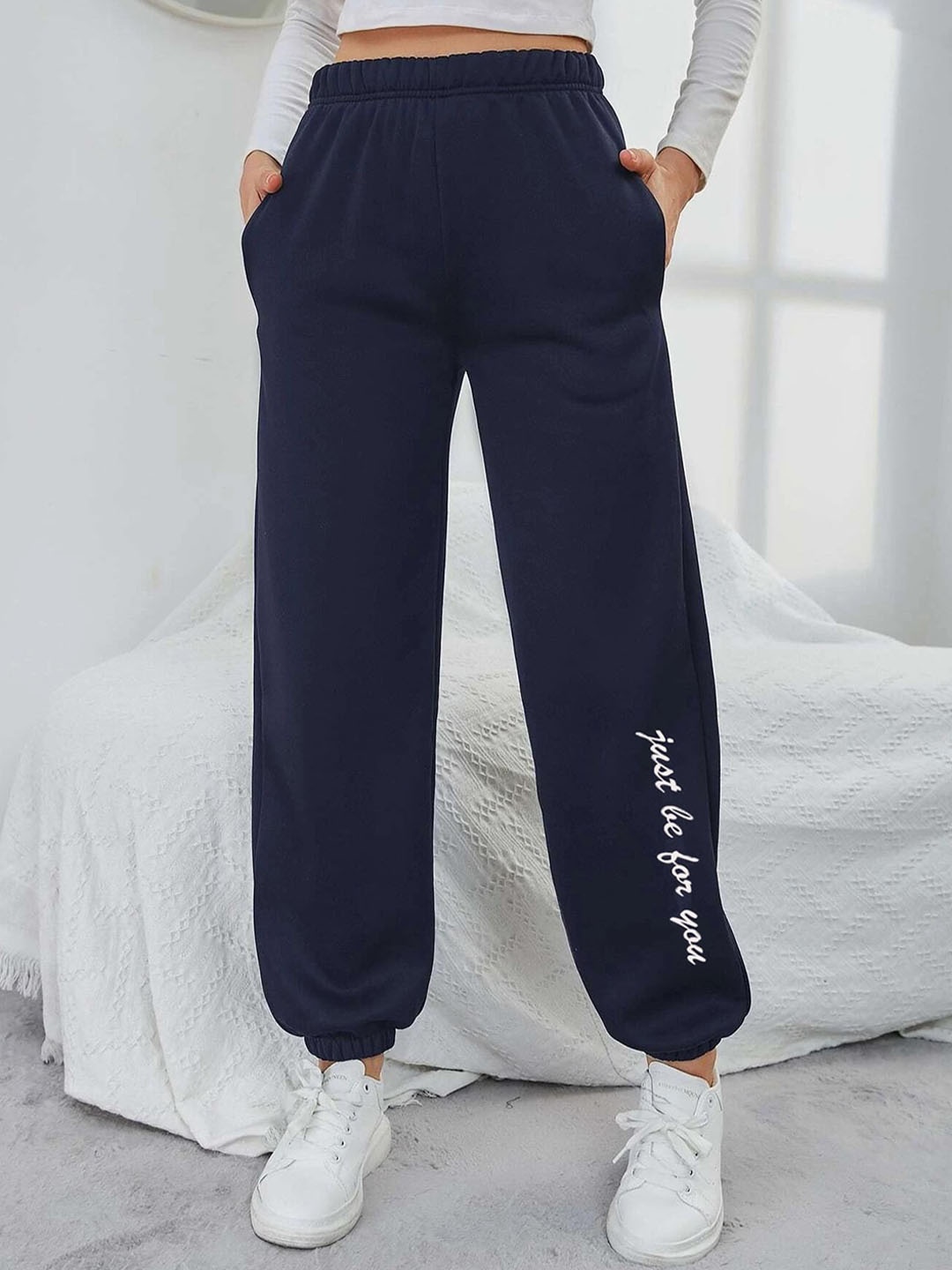 

Kotty Women Typography Printed Joggers, Navy blue