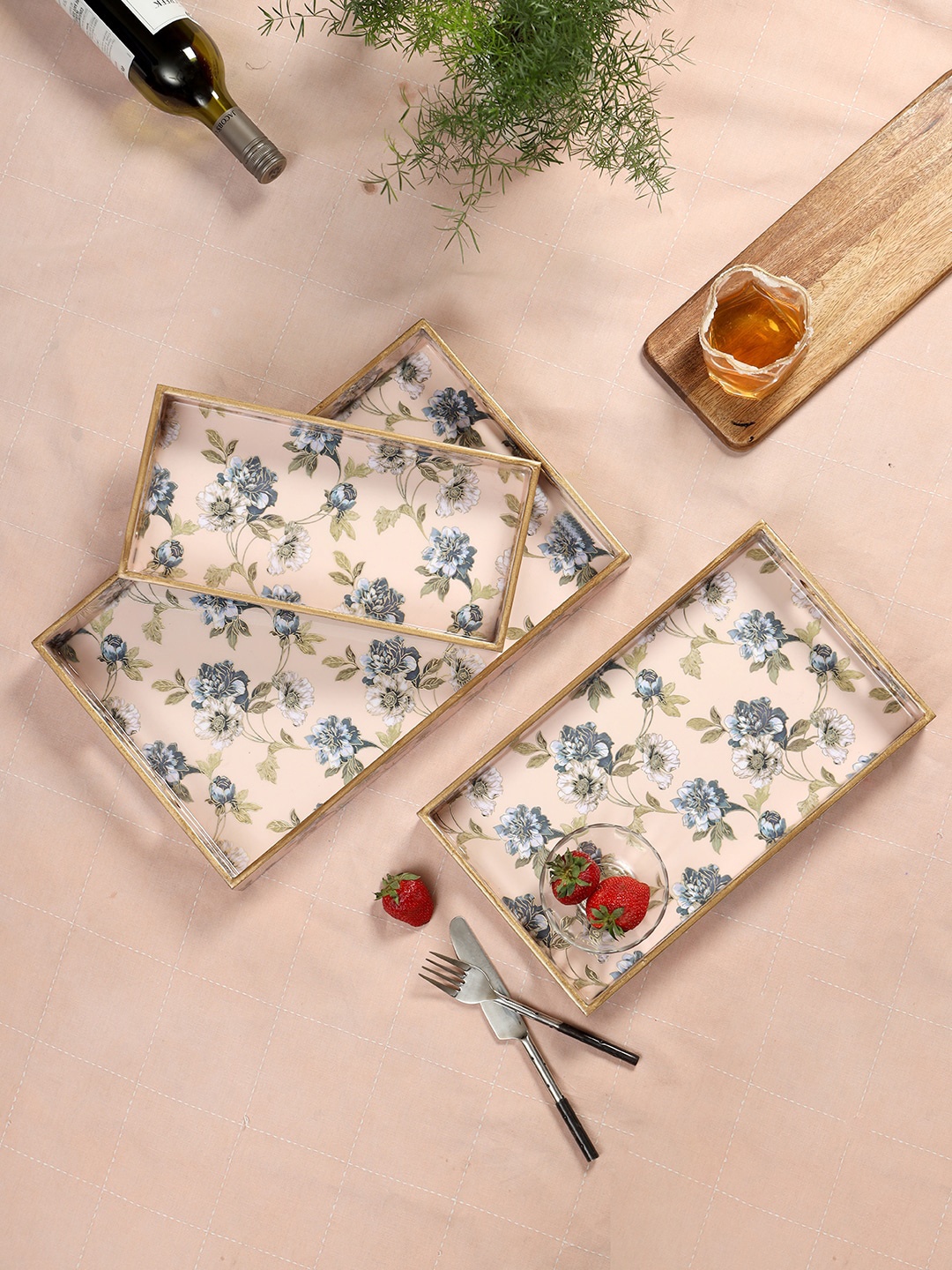 

DULI Peach Coloured & Blue 3 Pieces Enamel Multipurpose Waterproof Serving Trays