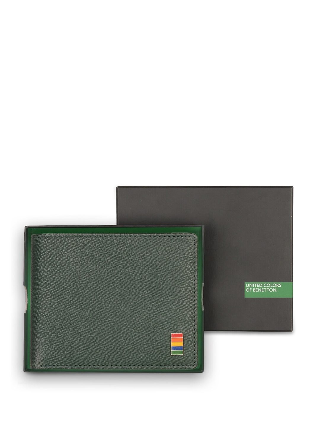 

United Colors of Benetton Men Textured Leather Two Fold Wallet, Green