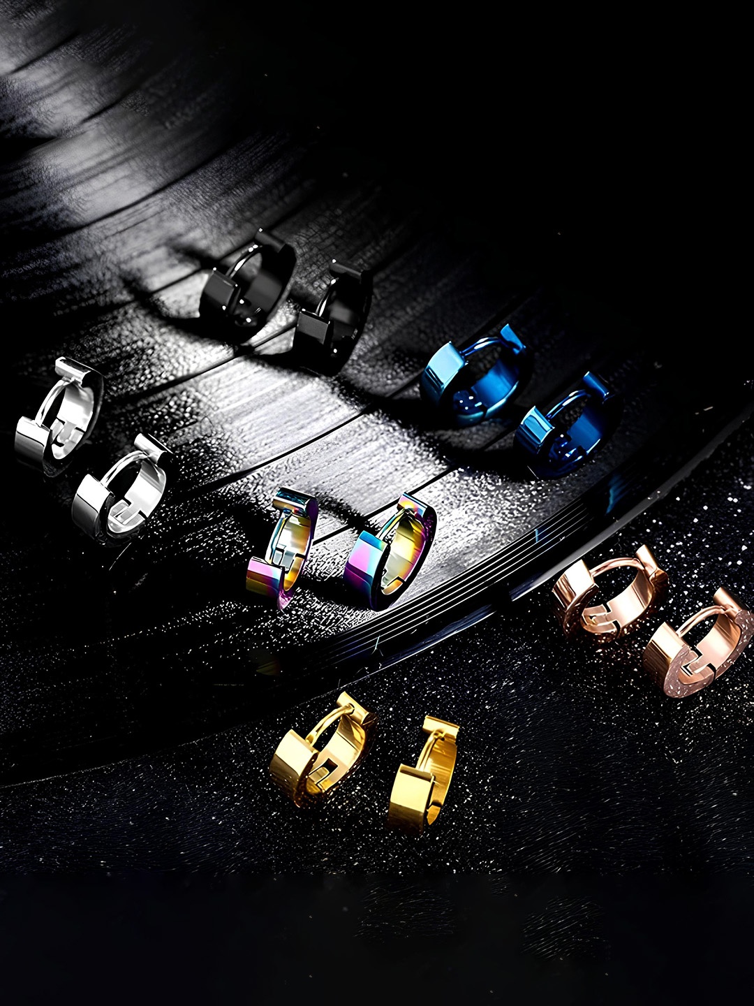 

KARISHMA KREATIONS Unisex Set Of 5 Contemporary Hoop Earrings, Gold