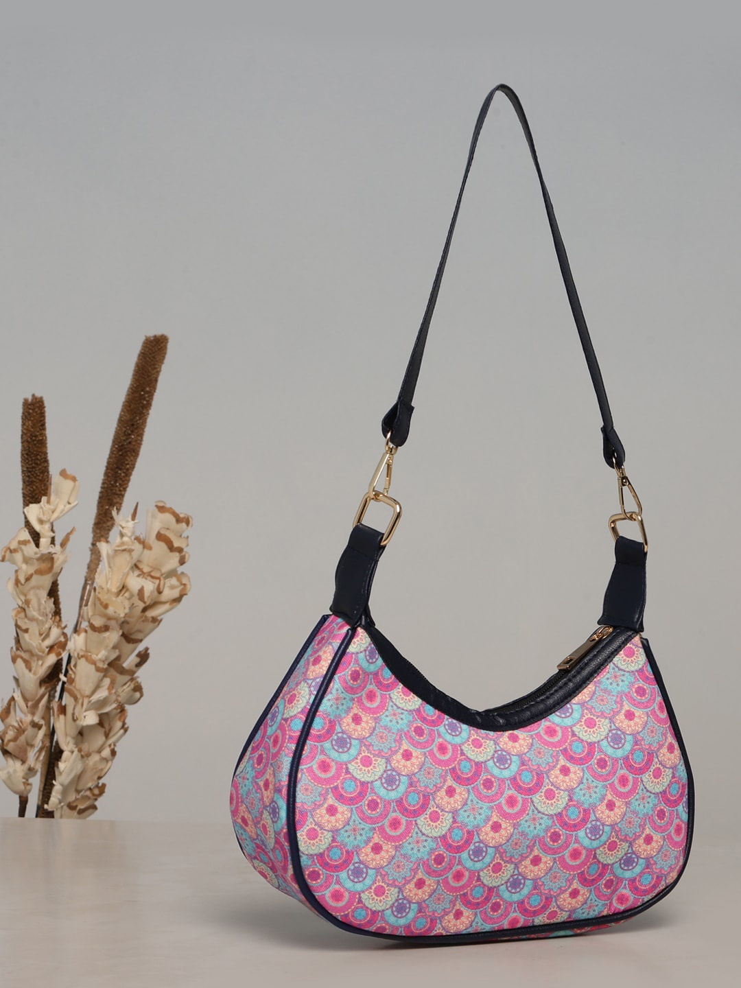 

DEEBACO Floral Printed Structured Sling Bag, Pink