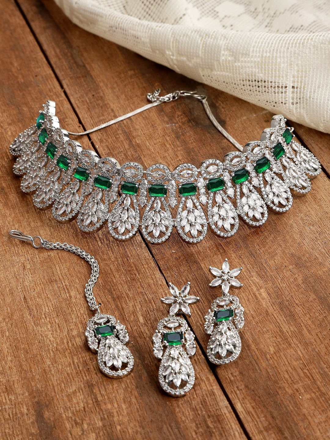 

KARATCART Silver-plated AD-studded Jewellery Set