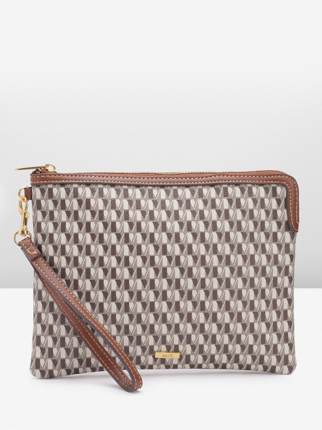 

MANGO Women Brand Logo Print Travel Pouch, Grey