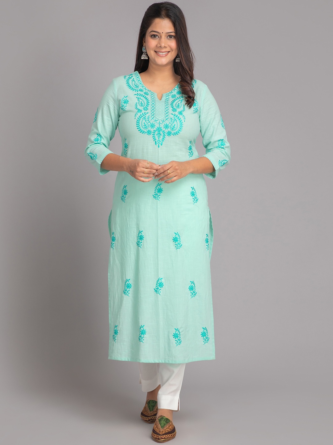 

SUTI Floral Embroidered Thread Work Cotton Straight Kurta, Blue