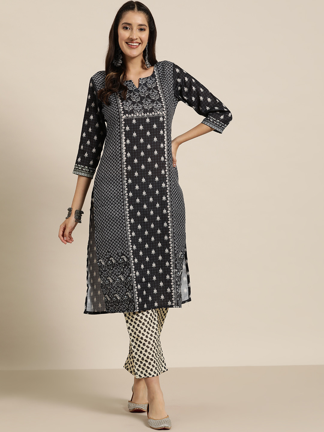 

HERE&NOW Floral Printed Regular Kurta with Trousers, Black