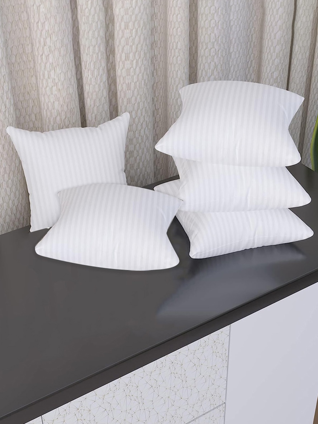 

Adbeni White 5 Pieces Striped Cushion Fillers