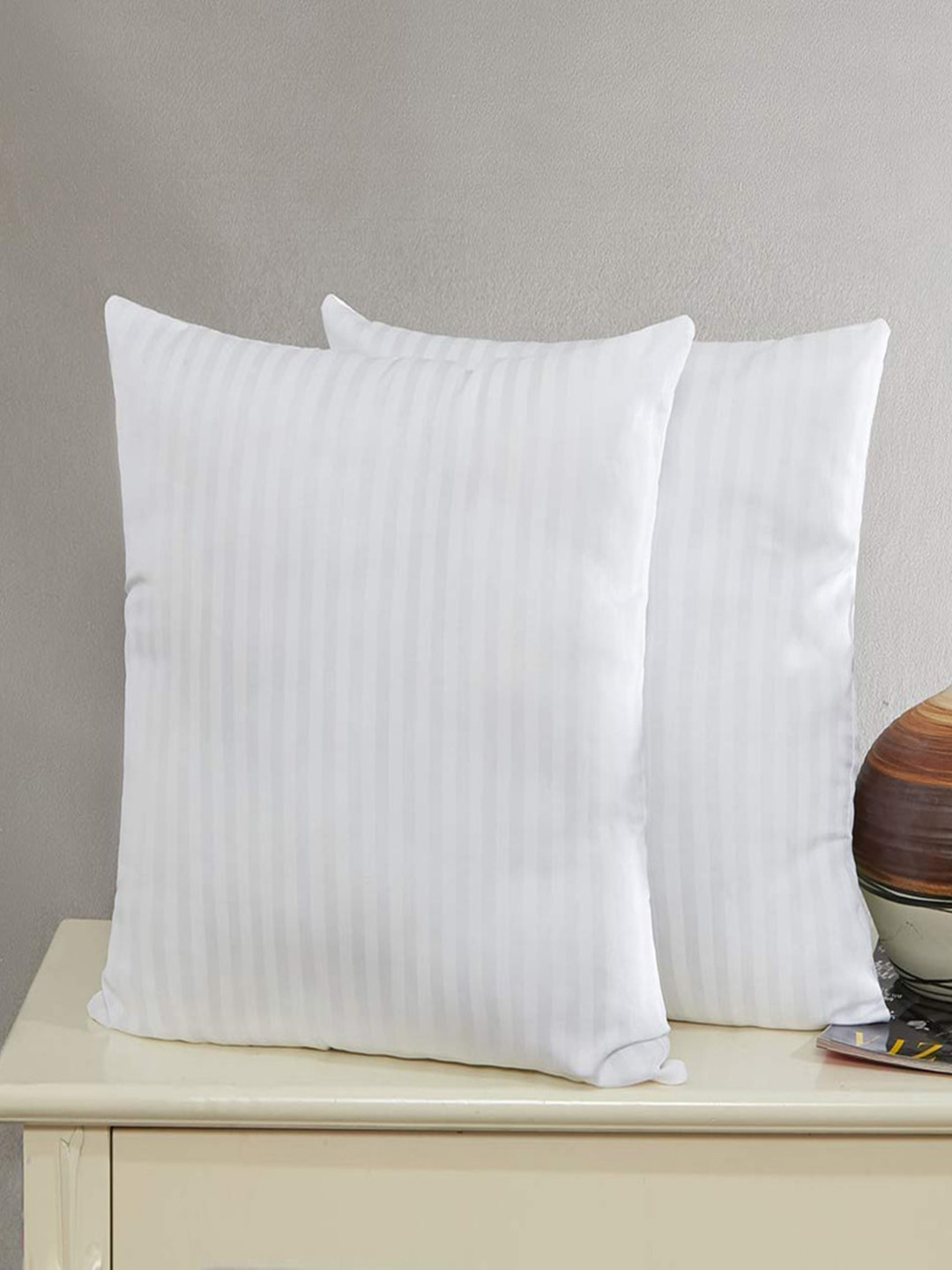 

Adbeni White 2-Pieces Striped Cushion Fillers