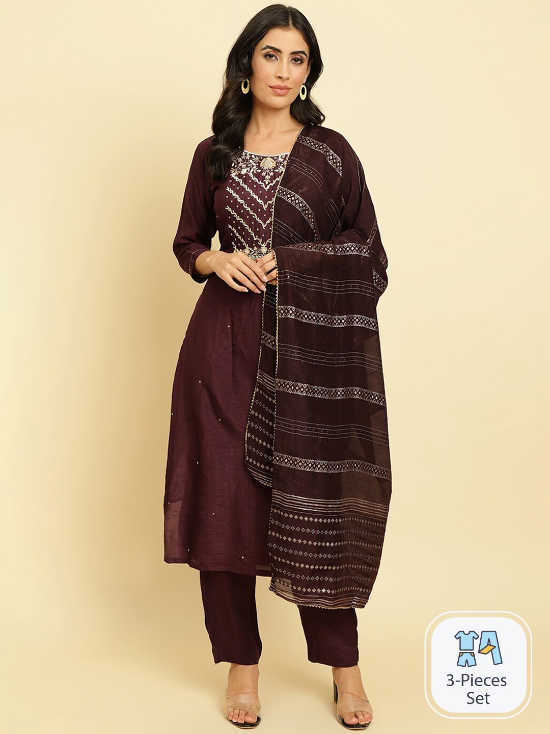 

Varanga Floral Embroidered Sequinned Kurta With Trousers & Dupatta, Purple