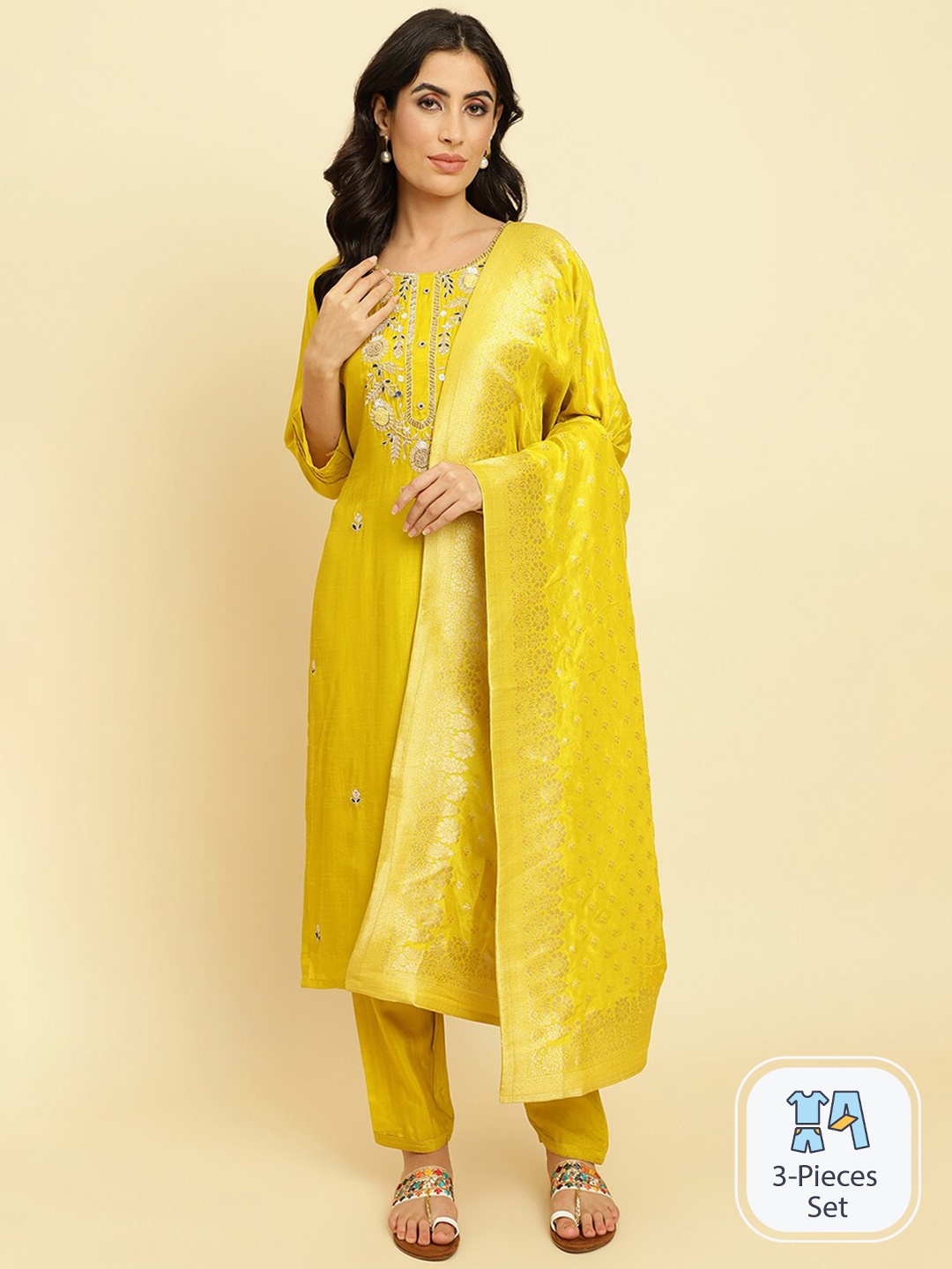 

Varanga Floral Embroidered Zardozi Kurta With Trousers & Dupatta, Yellow