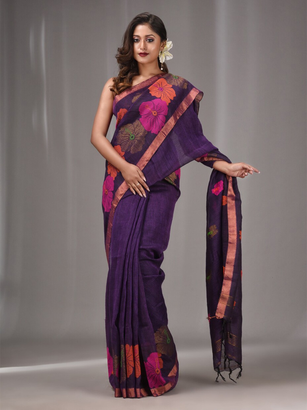 

Charukriti Floral Printed Zari Pure Linen Saree, Purple
