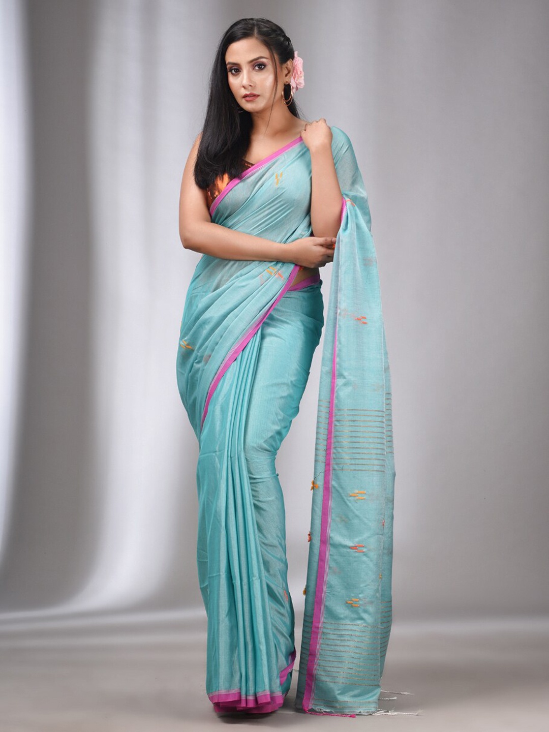 

Charukriti Woven Design Tissue Saree, Sea green