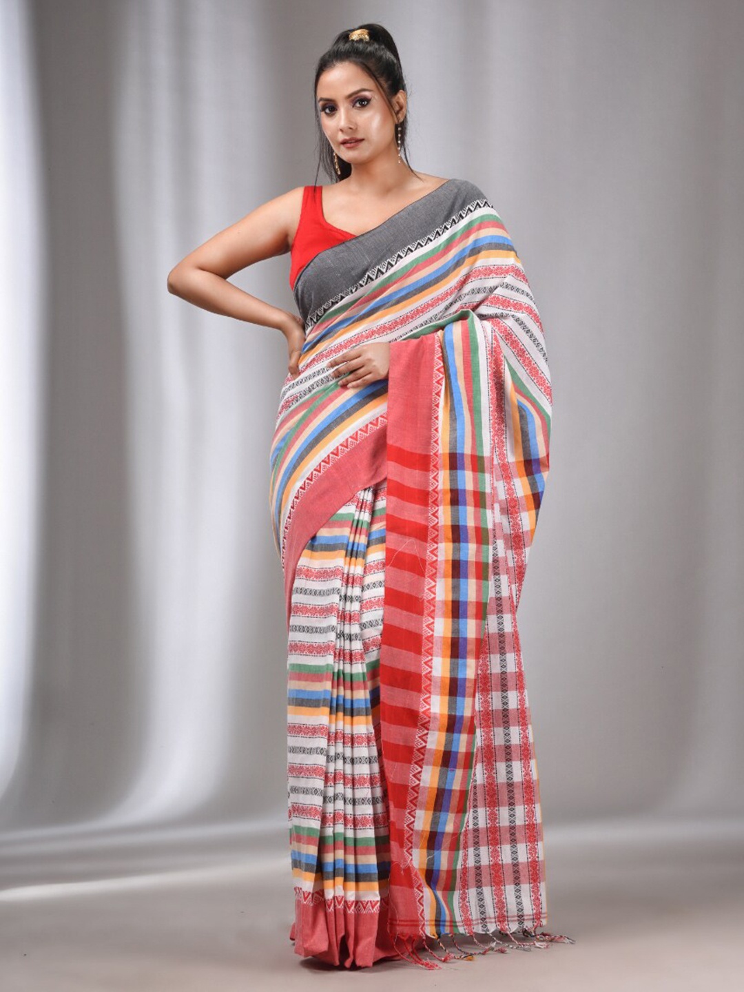 

Charukriti Striped Pure Cotton Saree, Red