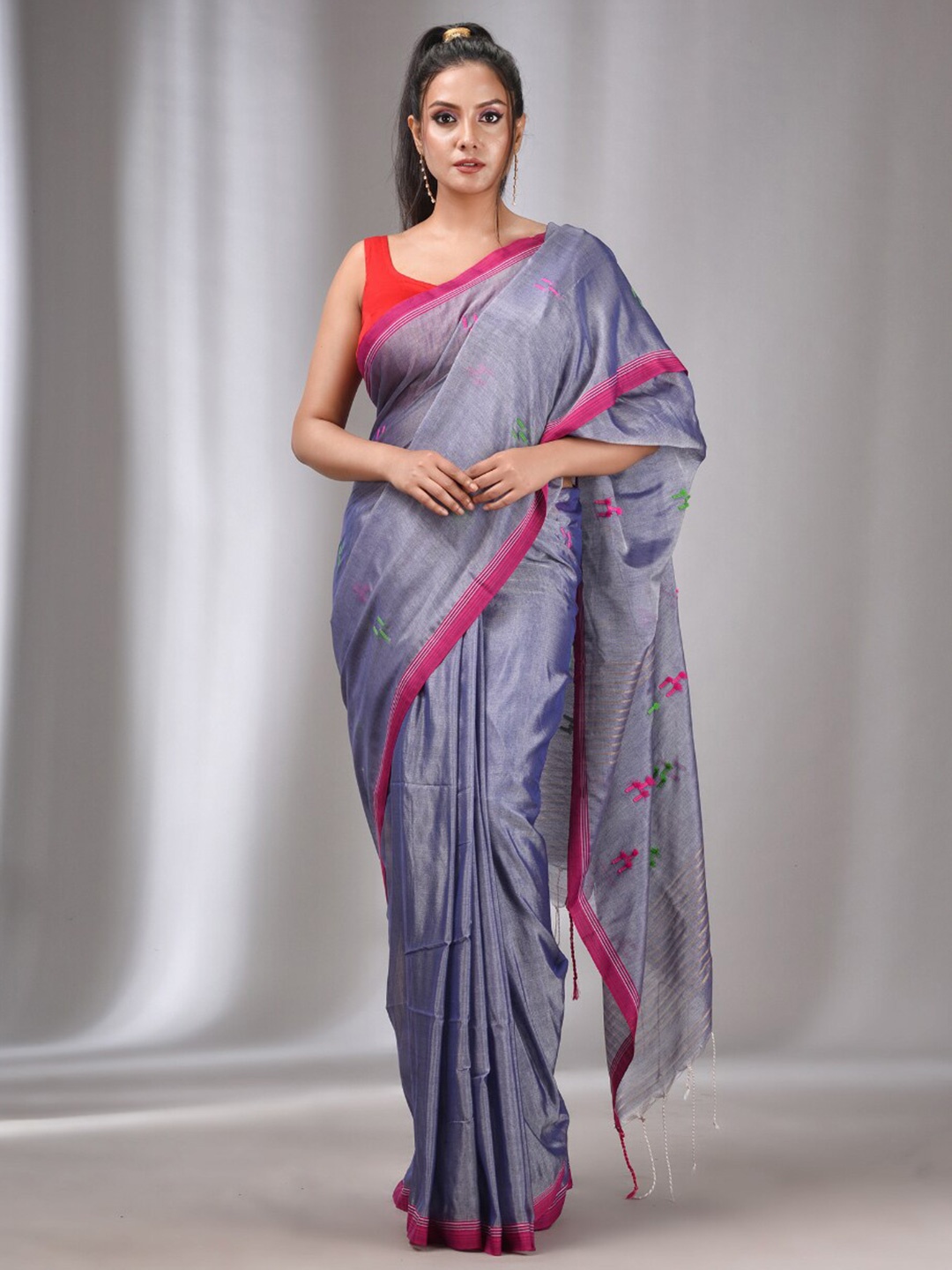 

Charukriti Abstract Embroidered Saree, Blue