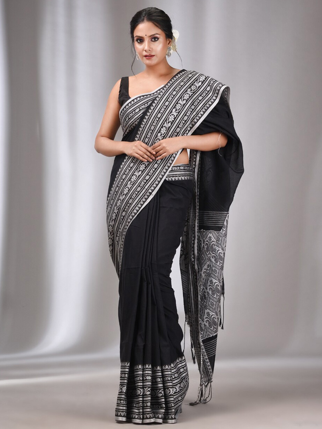 

Charukriti Zari Pure Cotton Saree, Black