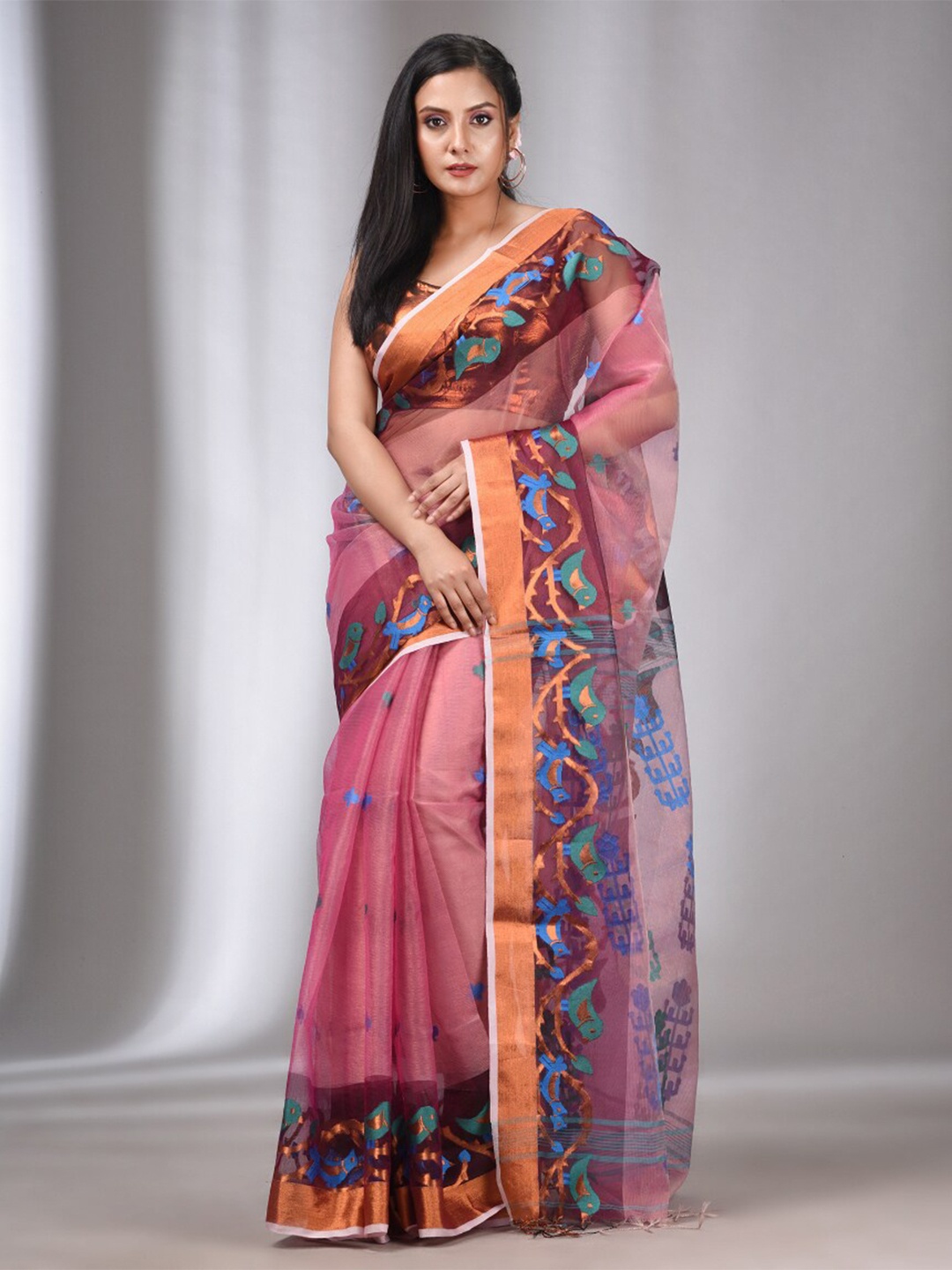 

Charukriti Ethnic Motifs Woven Design Zari Tissue Saree, Pink