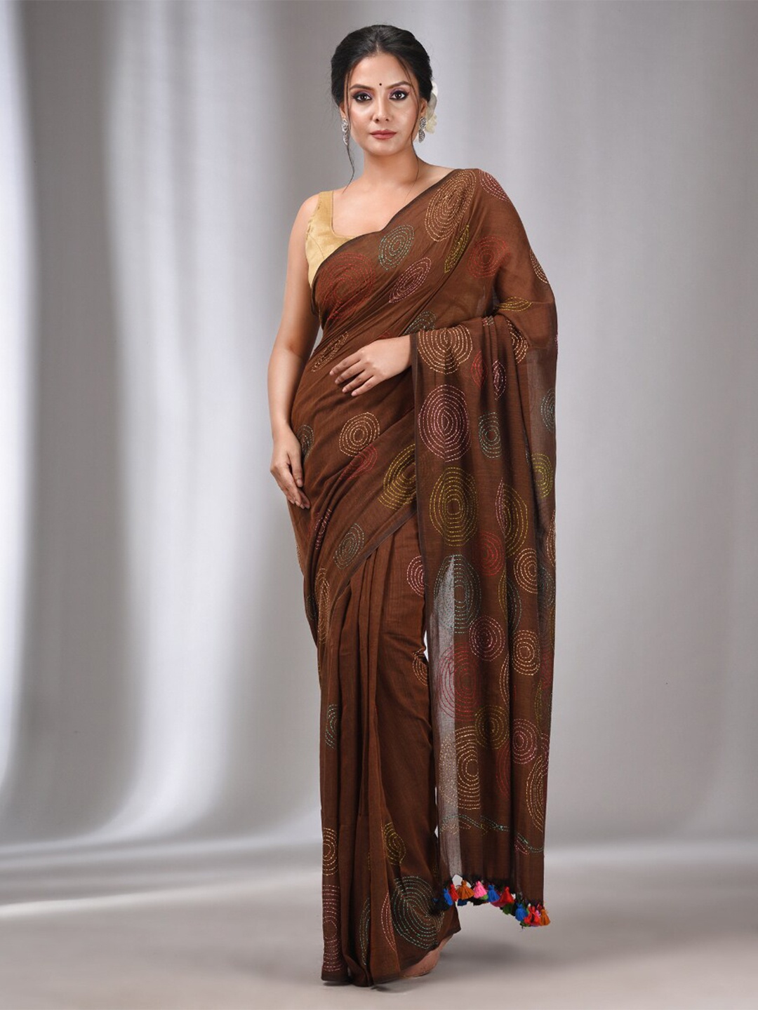 

Charukriti Embroidered Pure Cotton Saree, Brown