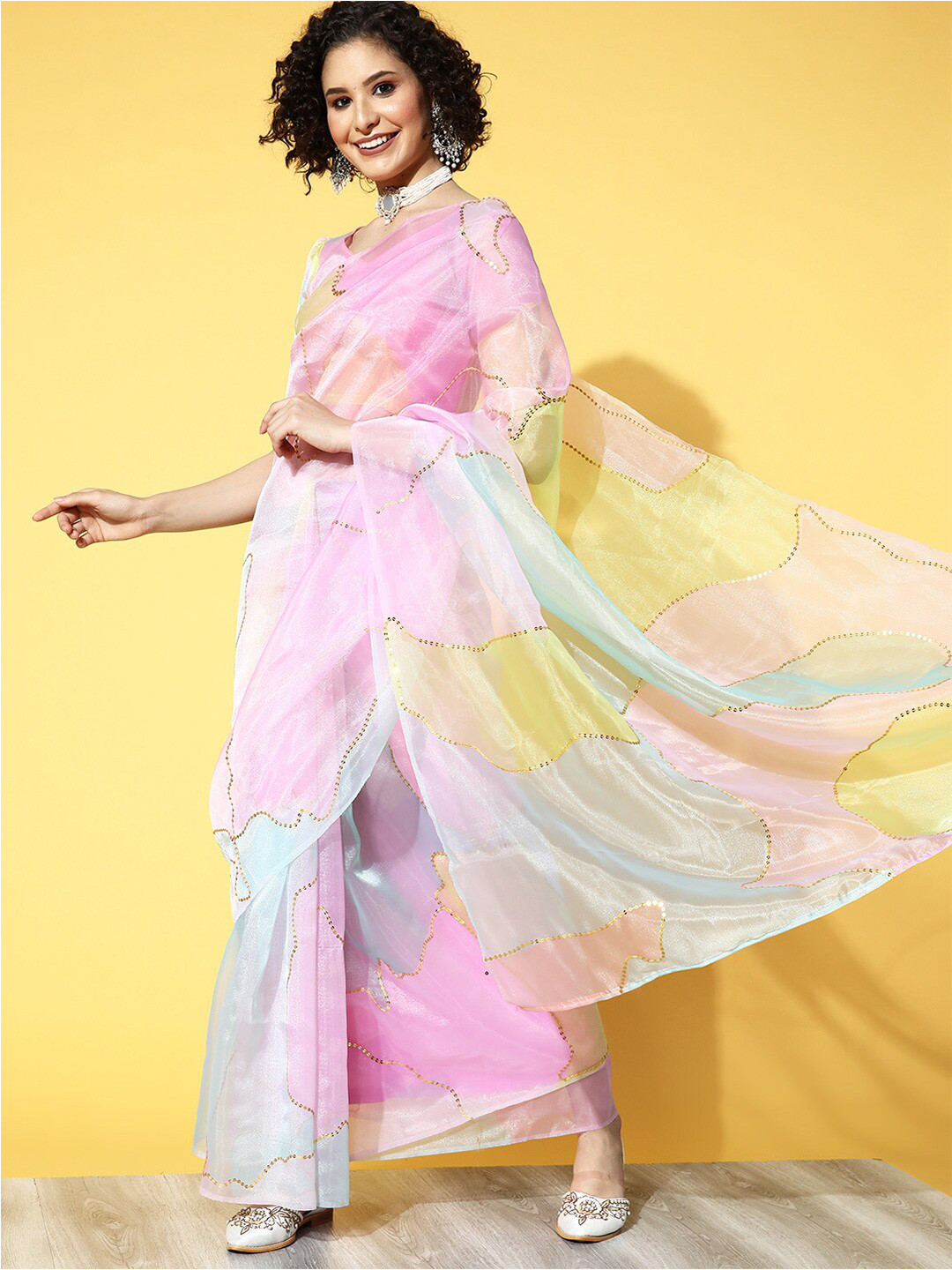 

Mitera Abstract Printed Sequinned Pure Chiffon Saree, Pink