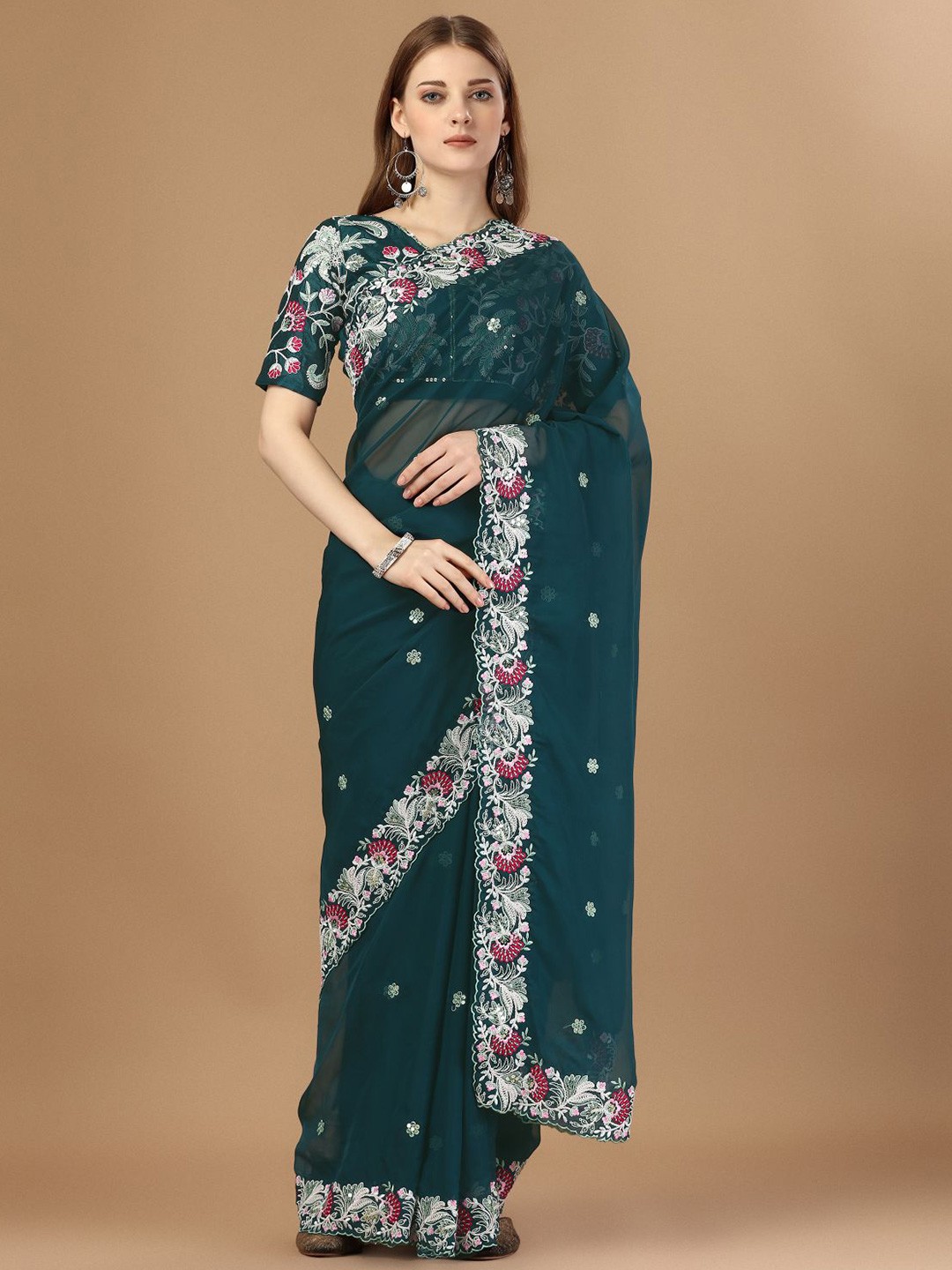 

VAIRAGEE Floral Embroidered Saree, Teal