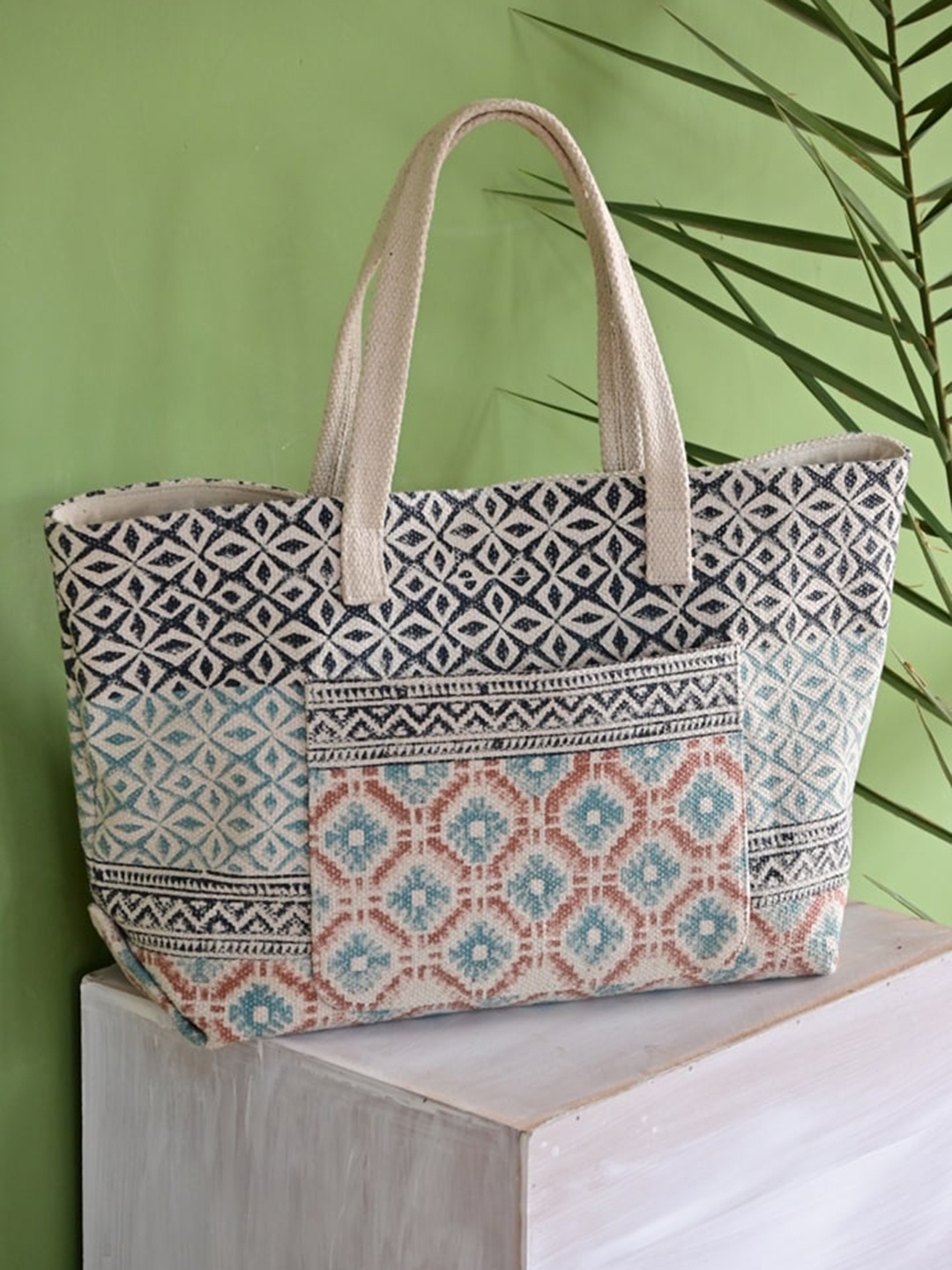 

Art Avenue Ethnic Printed Structured Shoulder Bag, White