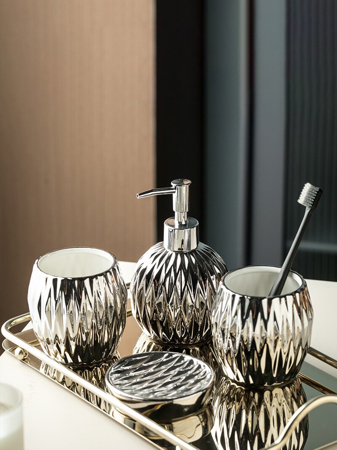 

FabSeasons 4 Pieces Silver -Toned Bathroom Accessory Sets