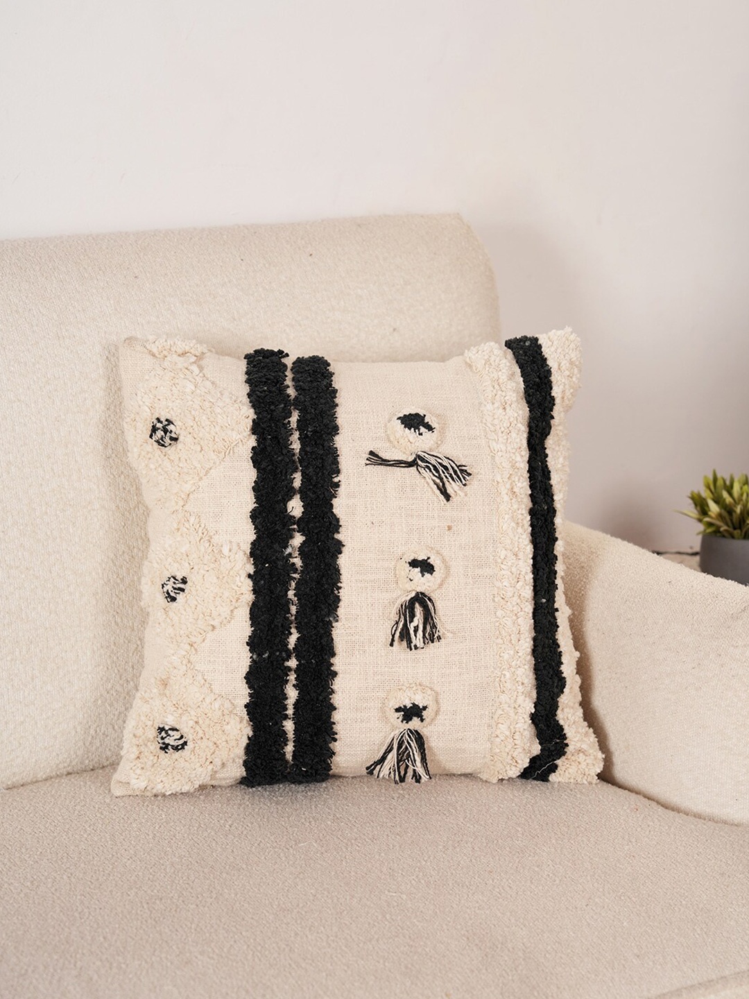

Art Avenue Beige & Black Embroidered Cotton Square Cushion Cover