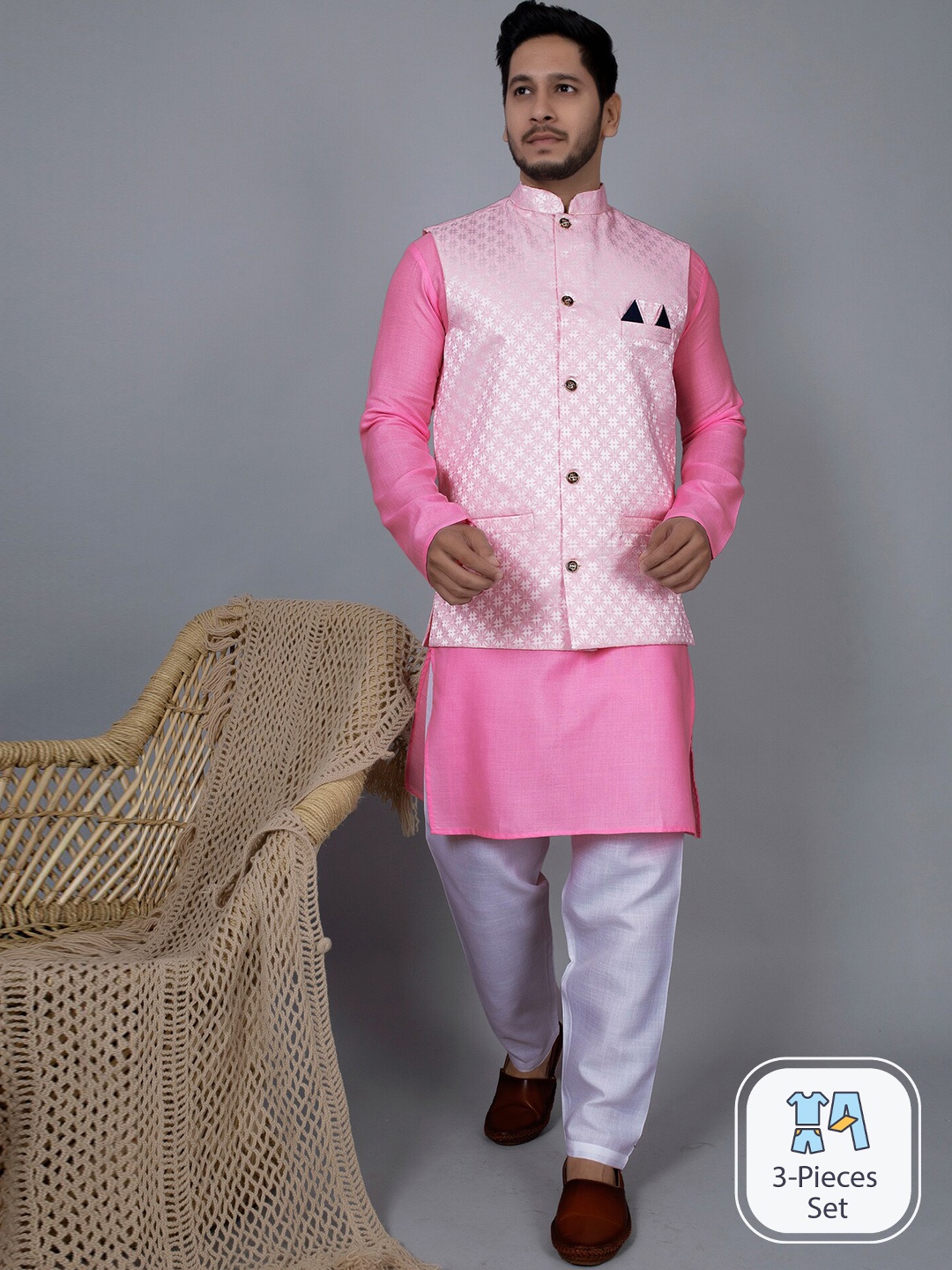 

amzira Mandarin Collar Kurta With Pyjamas & Nehru Jacket, Pink