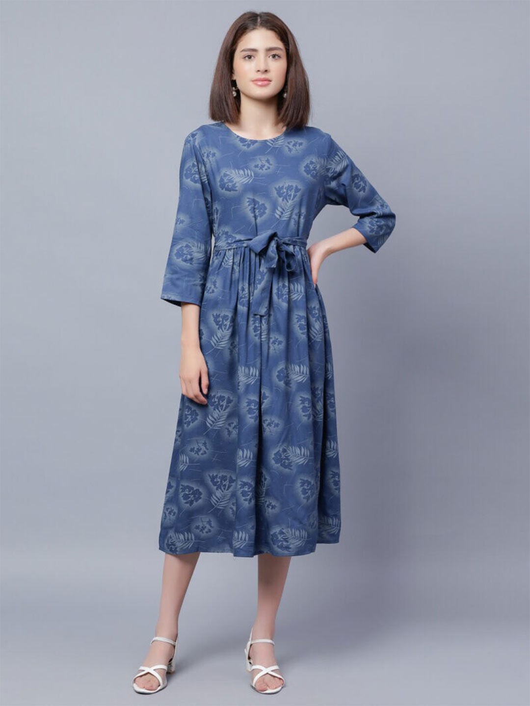 

ENTELLUS Floral Printed Round Neck Belted Fit & Flare Midi Dress, Blue