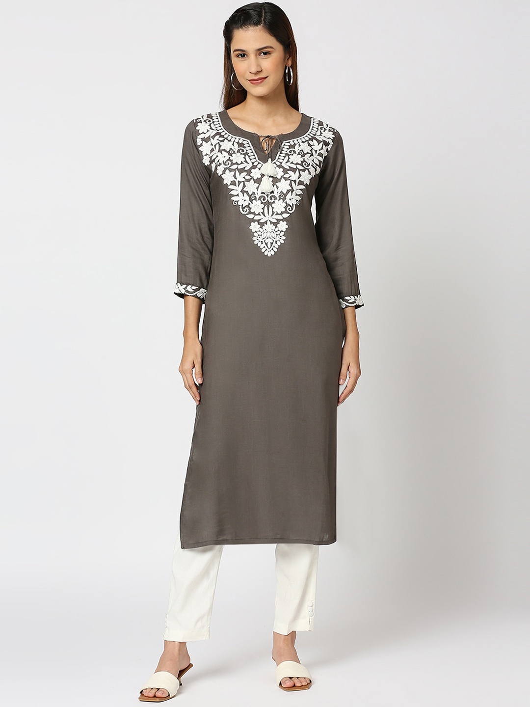 

INDYES Floral Yoke Design Thread Work Straight Kurta, Grey