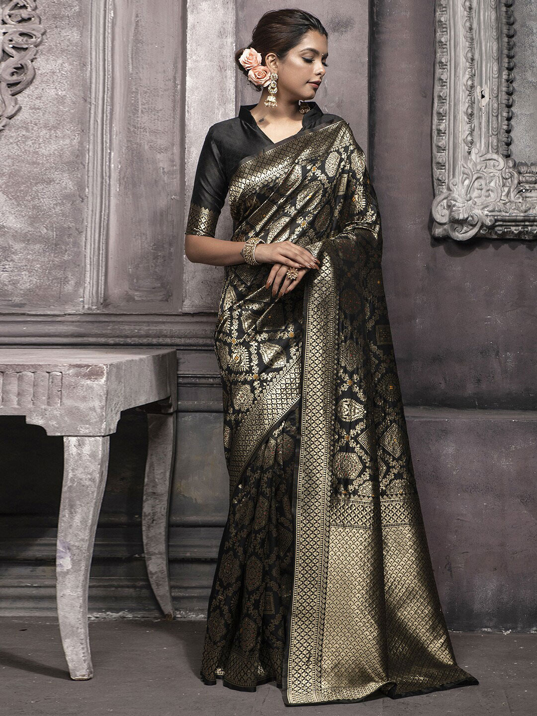 

Satrani Ethnic Motifs Woven Design Zari Banarasi Saree, Black