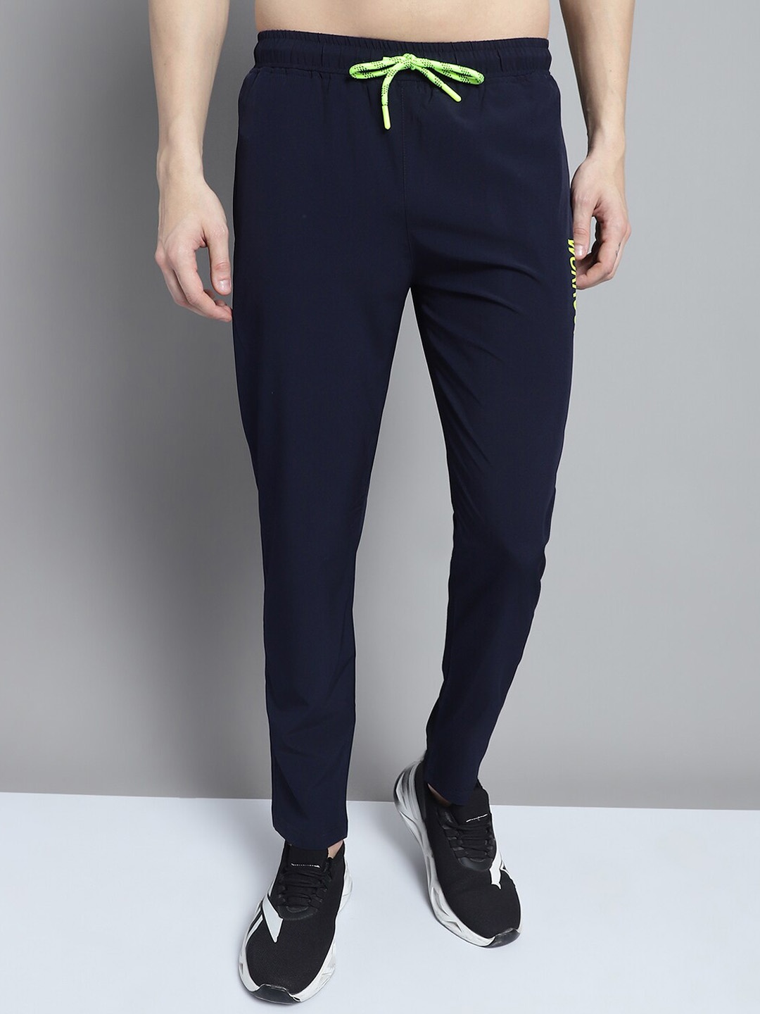 

WELL QUALITY Men Mid Rise Sports Track Pants, Navy blue