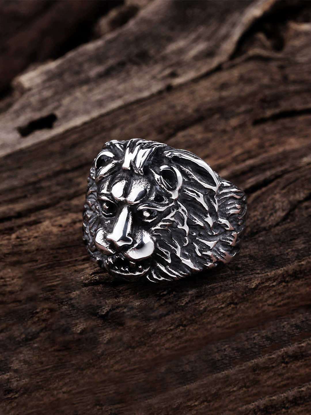

Yellow Chimes Men Silver Palated Stainless Steel Stylish Lion Ring