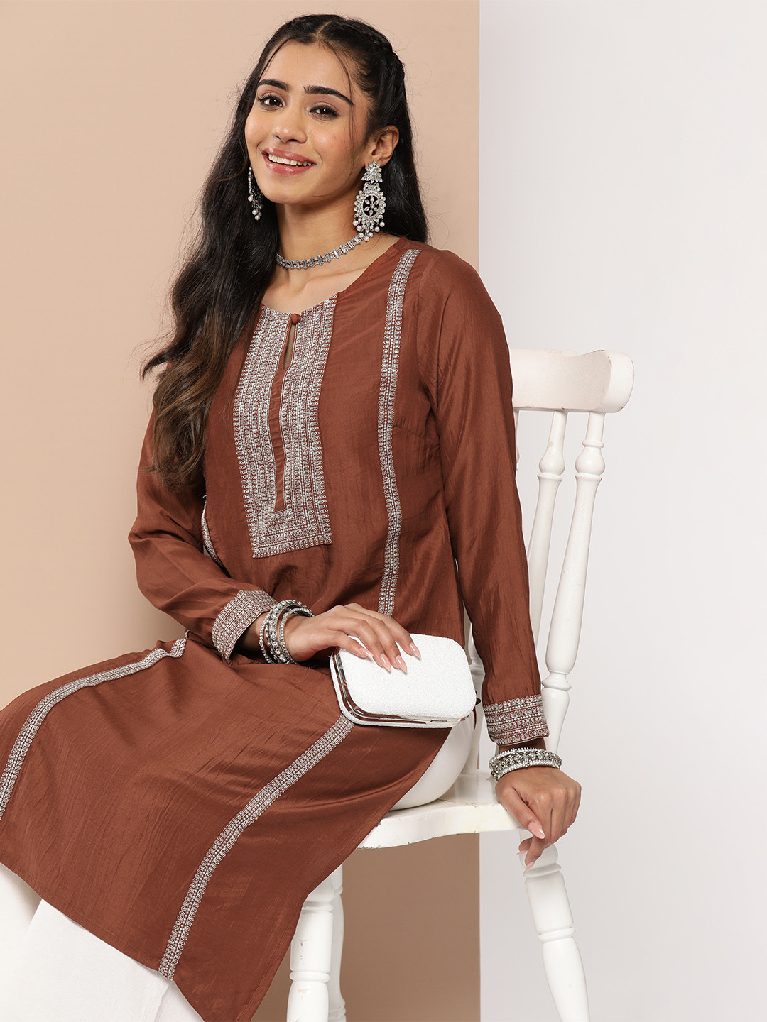 

HERE&NOW Keyhole Neck Thread-Work Kurta, Brown