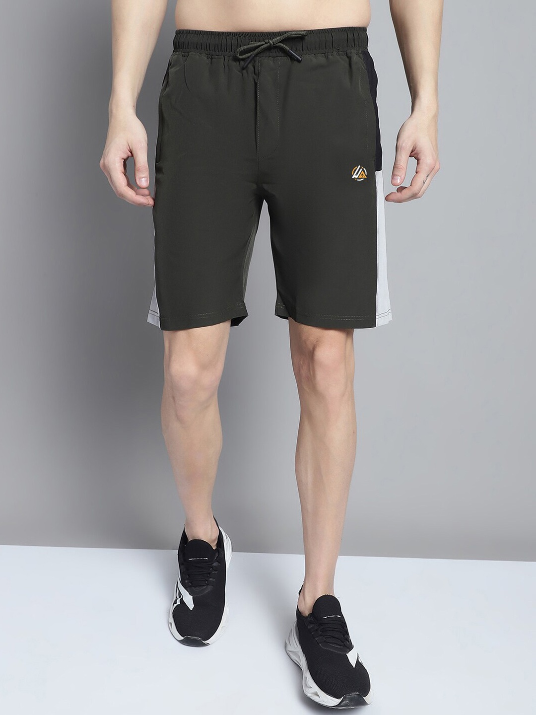 

WELL QUALITY Men Training or Gym Sports Shorts, Olive