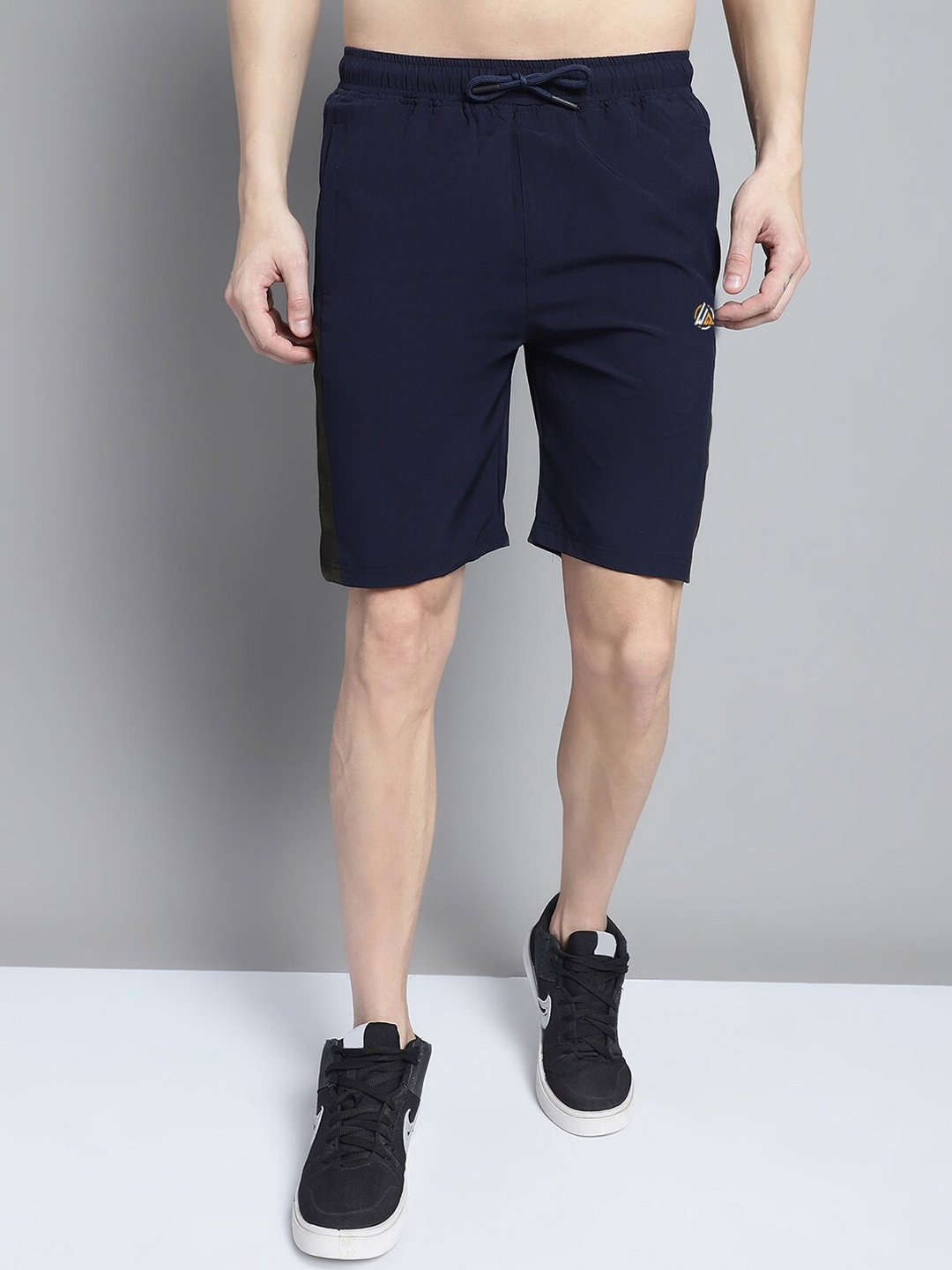 

WELL QUALITY Men Training or Gym Sports Shorts, Navy blue
