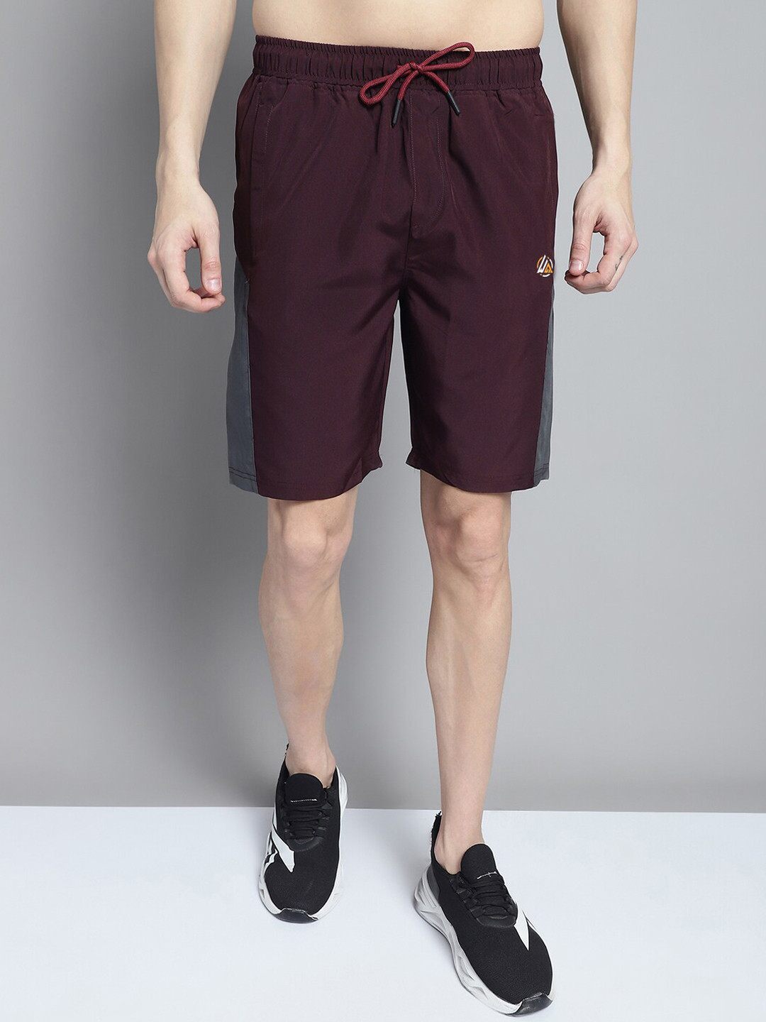

WELL QUALITY Men Training or Gym Sports Shorts, Maroon