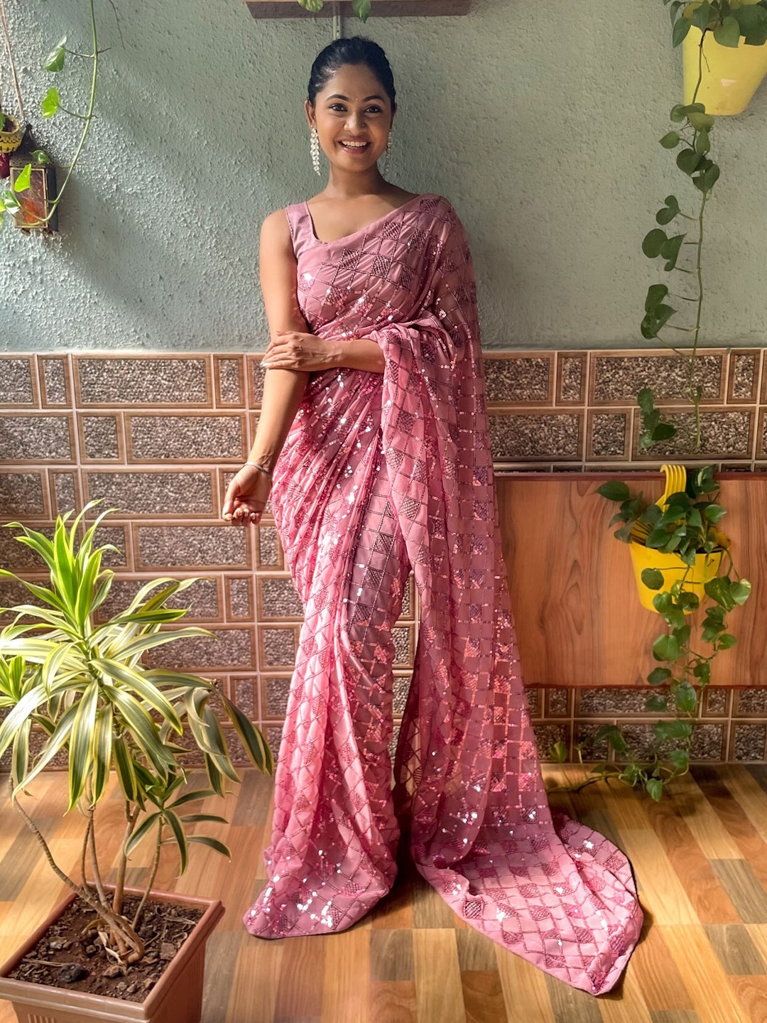 

Mitera Pink Sequinned Embellished Saree